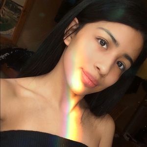 Meet your Posher, Emely